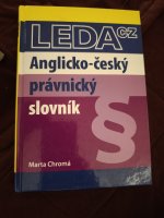Anglicko-český právnický slovník =: English-Czech law dictionary